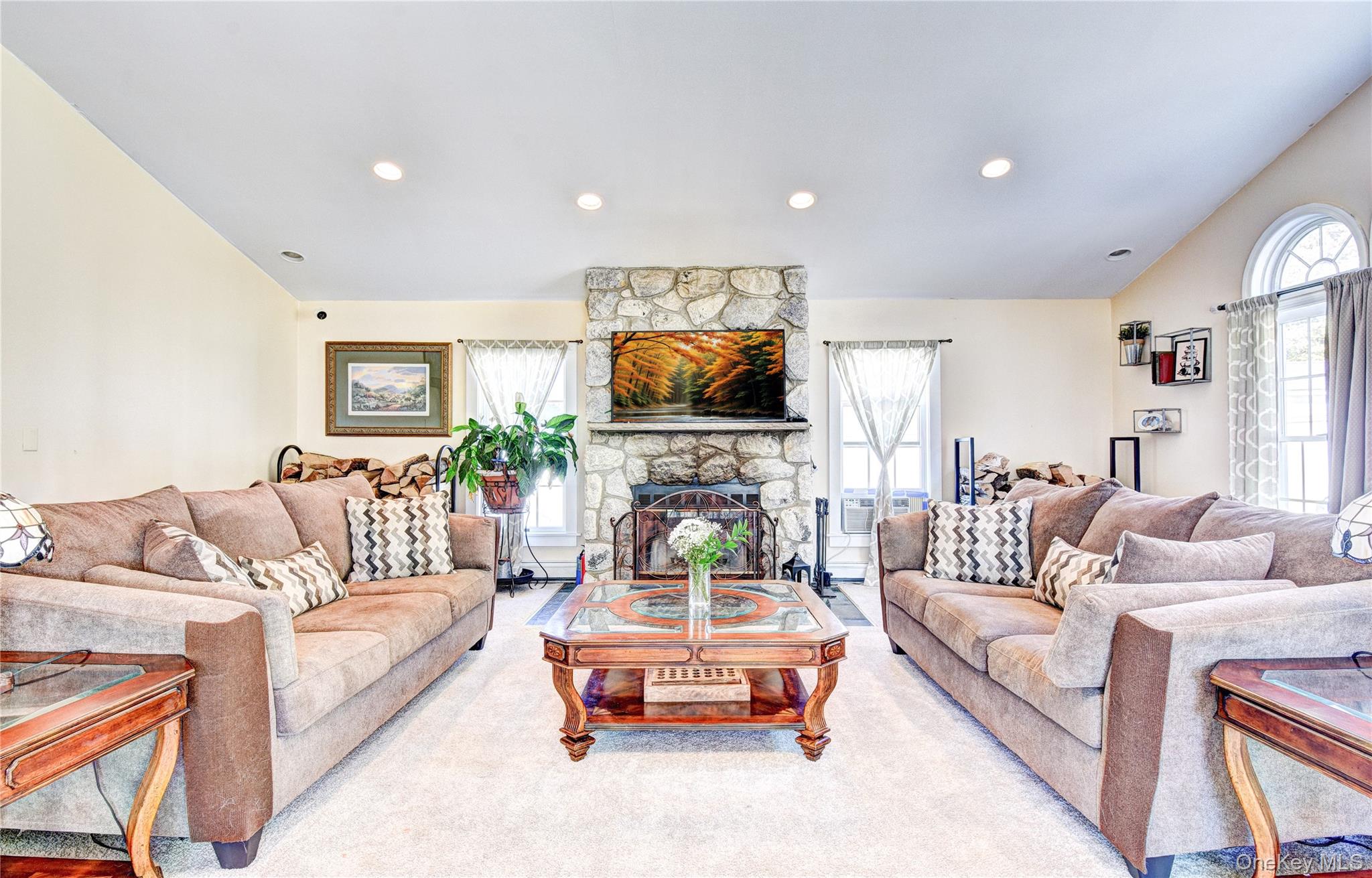 99 S Main Street, Florida, NY 10921