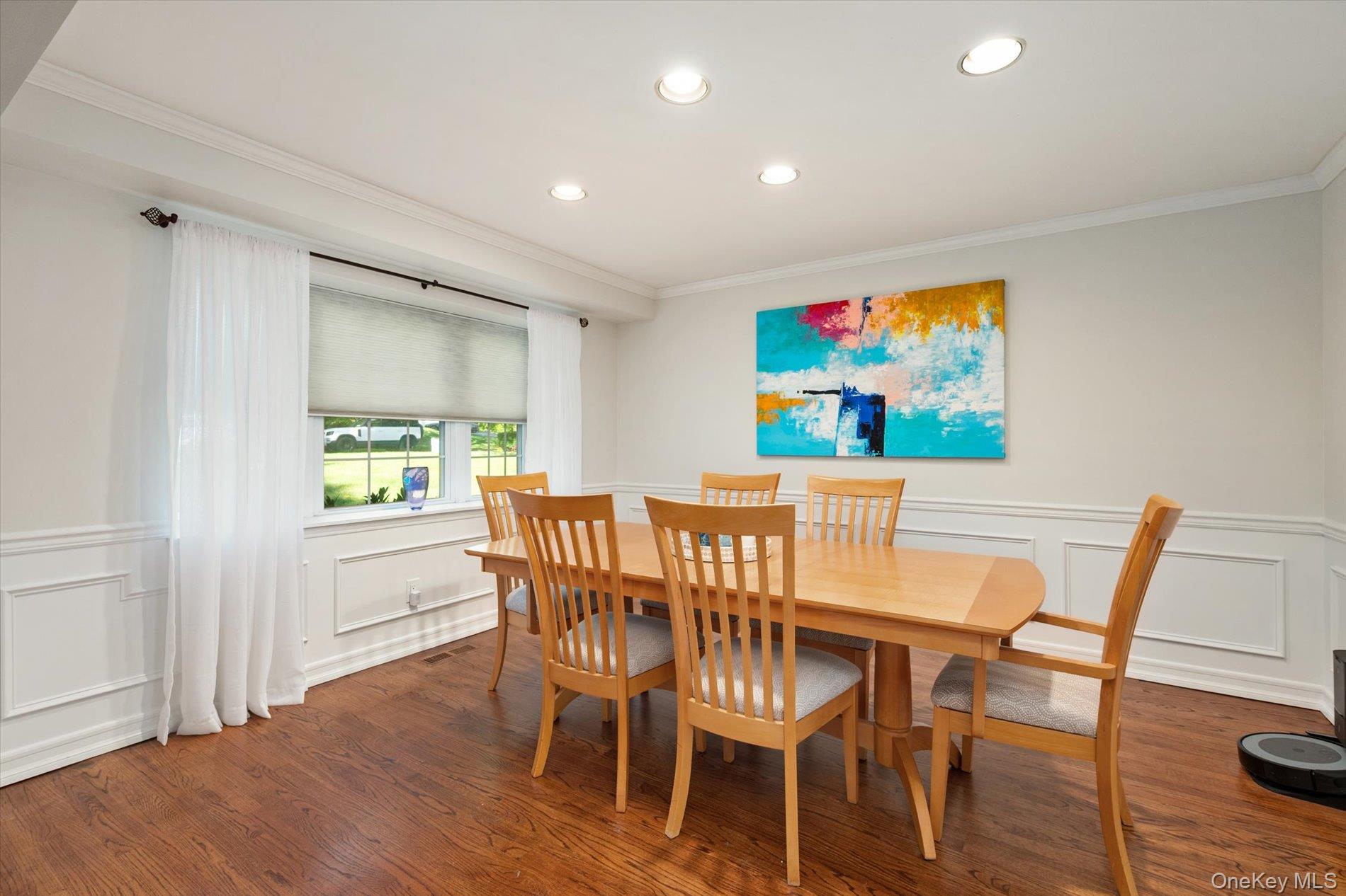 4 Whittock Lane, Melville, NY 11747