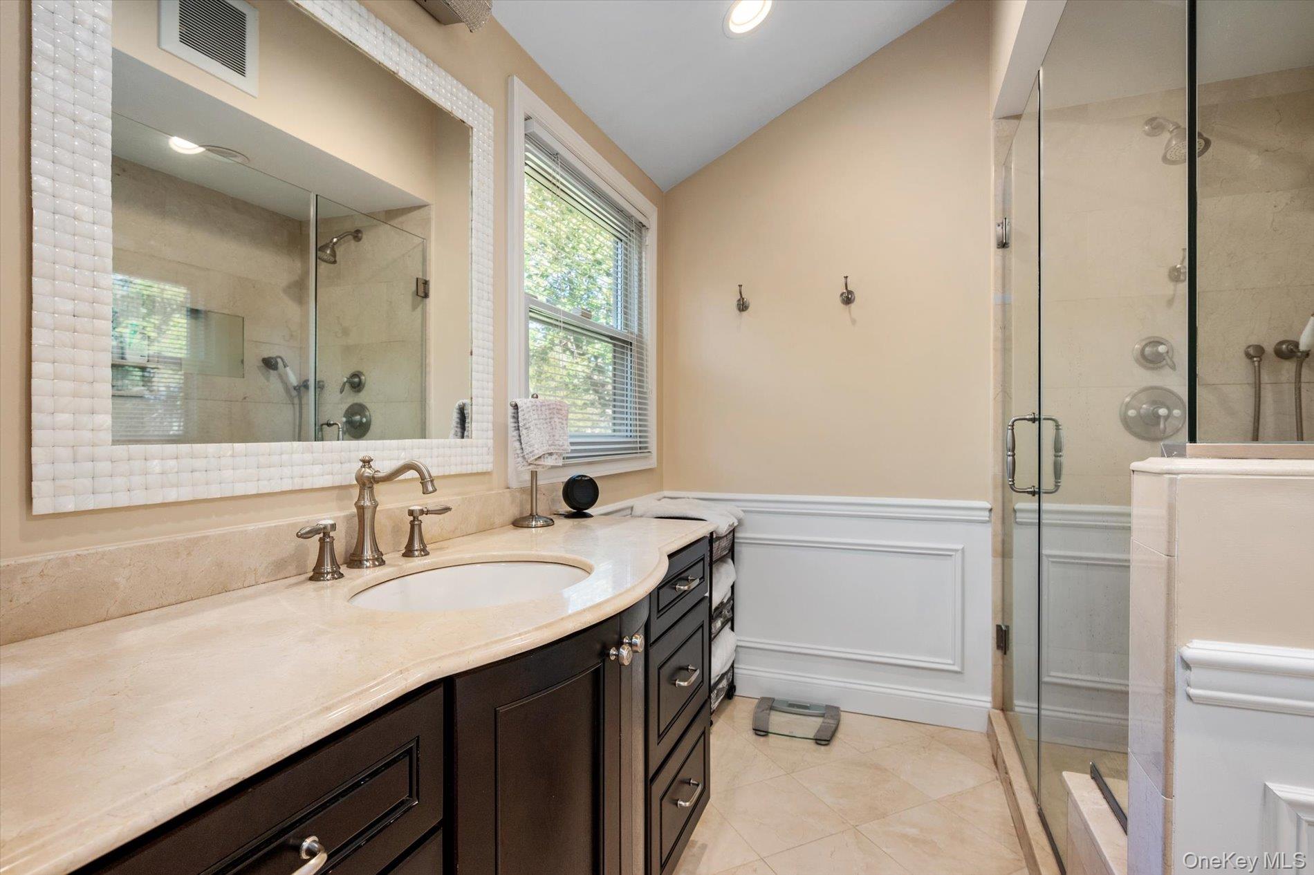 4 Whittock Lane, Melville, NY 11747