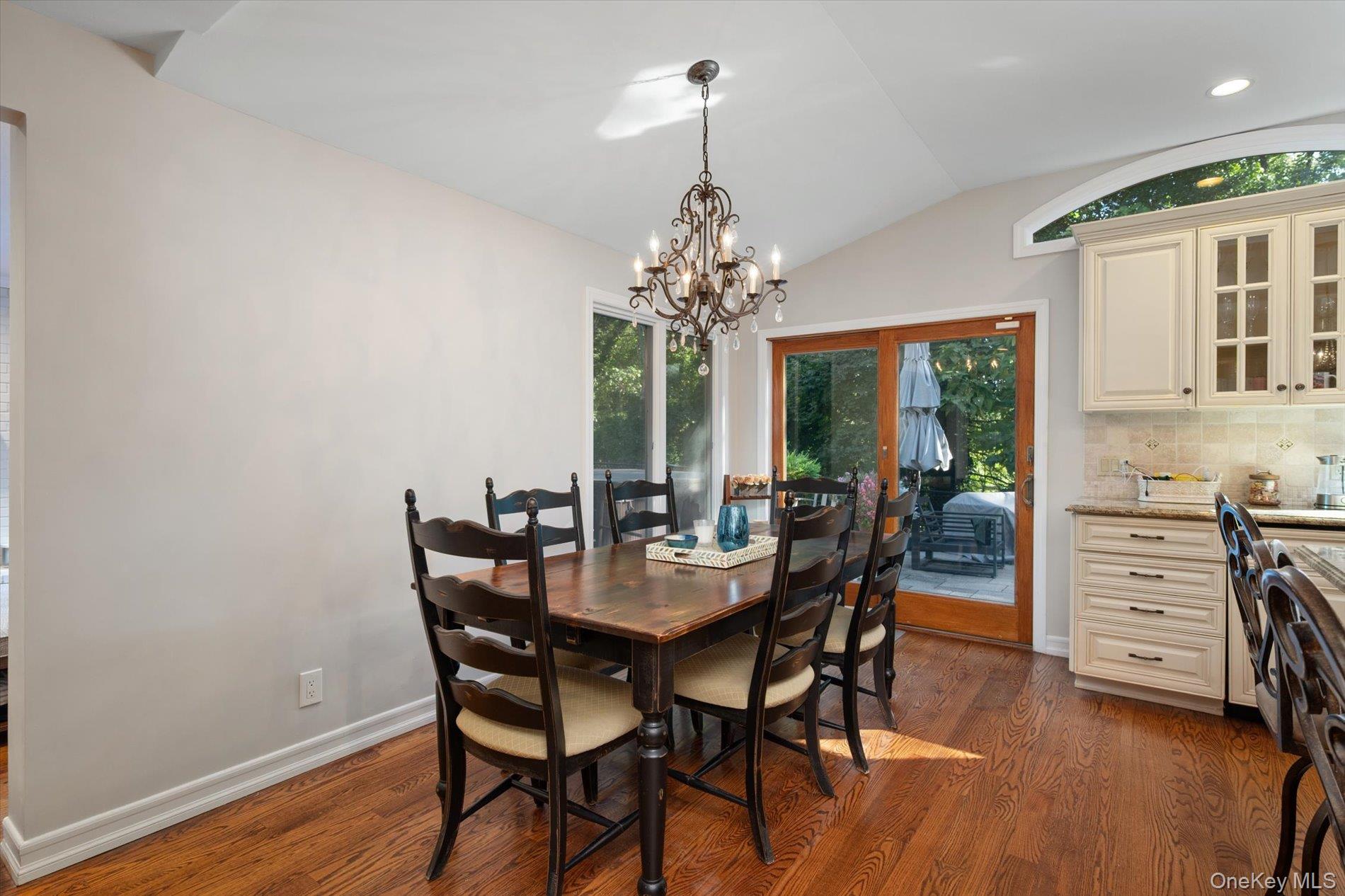 4 Whittock Lane, Melville, NY 11747