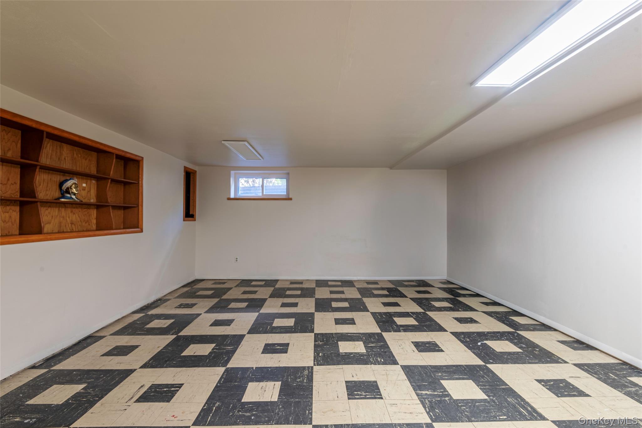 53-21 240th Street, Douglaston, NY 11362