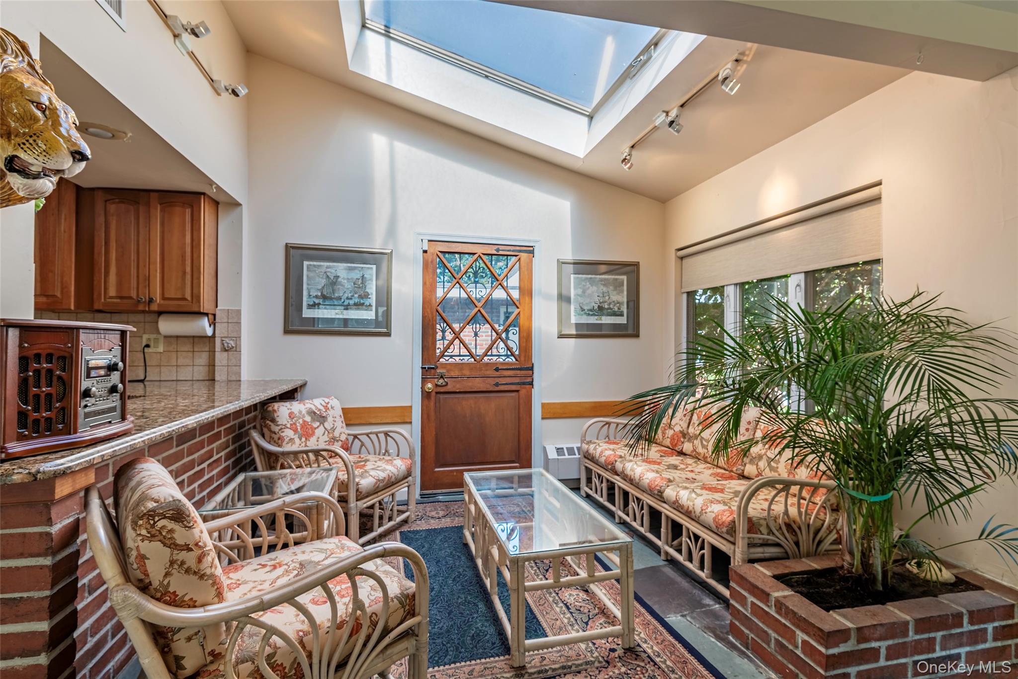 53-21 240th Street, Douglaston, NY 11362