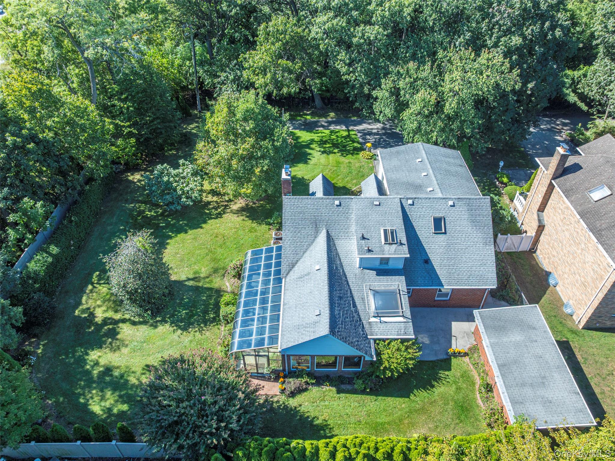 53-21 240th Street, Douglaston, NY 11362