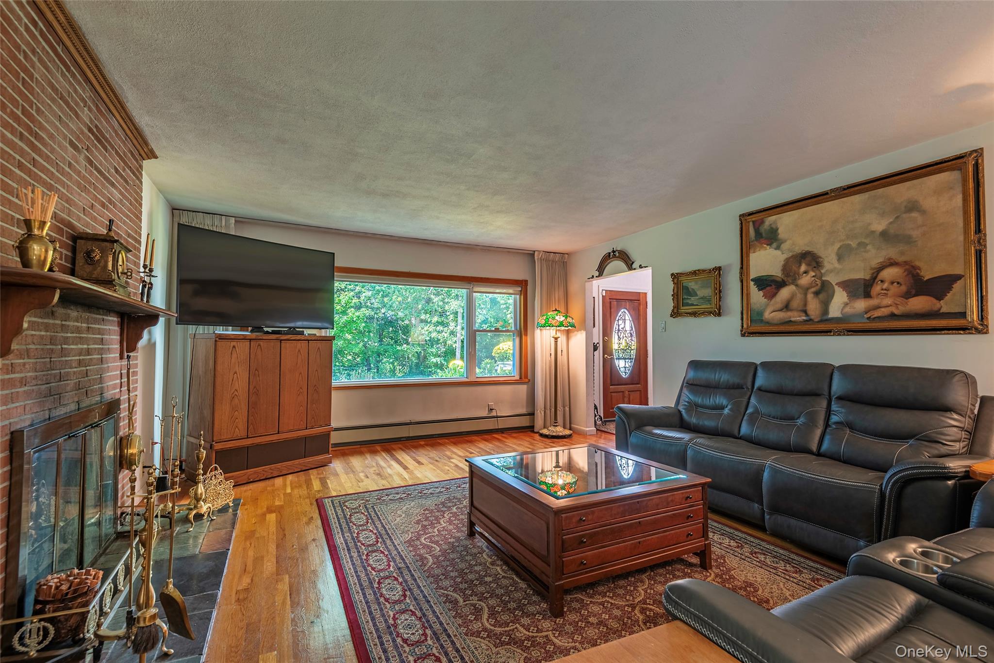 53-21 240th Street, Douglaston, NY 11362