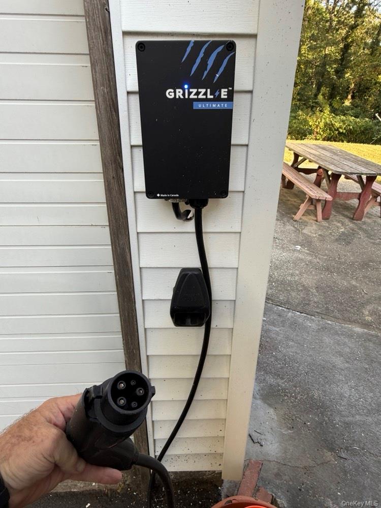 153 Berkshire Drive, Farmingville, NY 11738