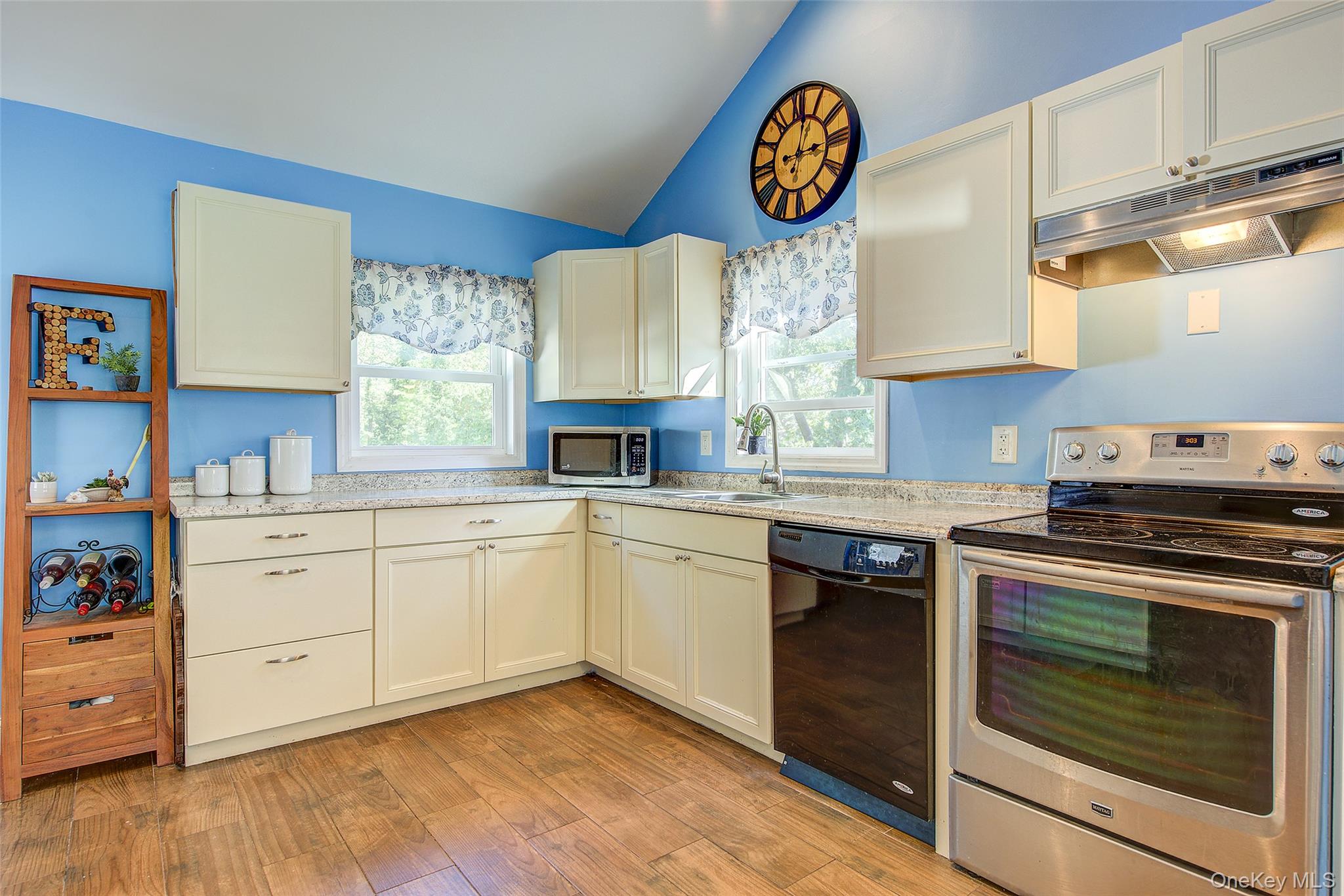 153 Berkshire Drive, Farmingville, NY 11738