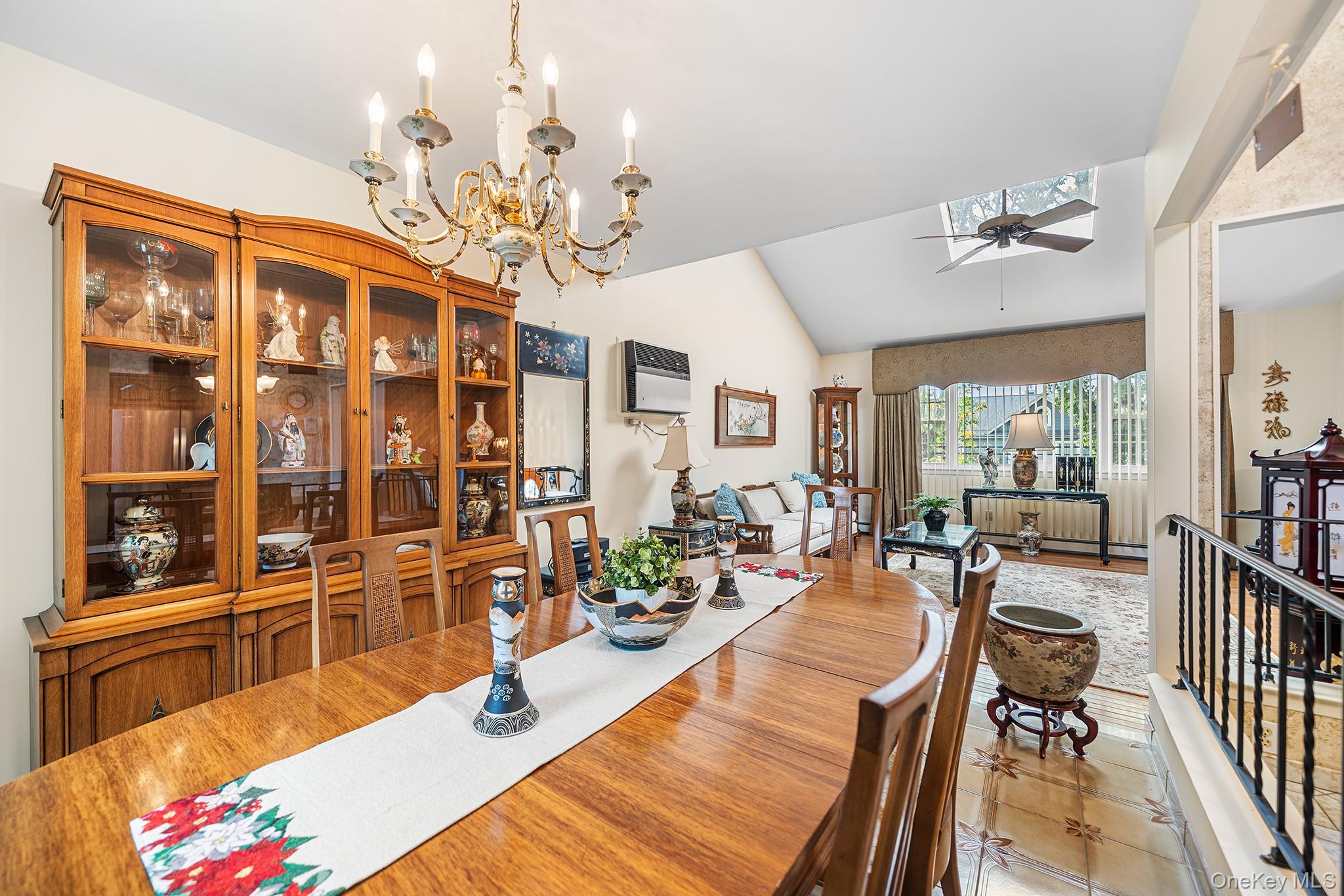 128 N Windhorst Avenue, Bethpage, NY 11714