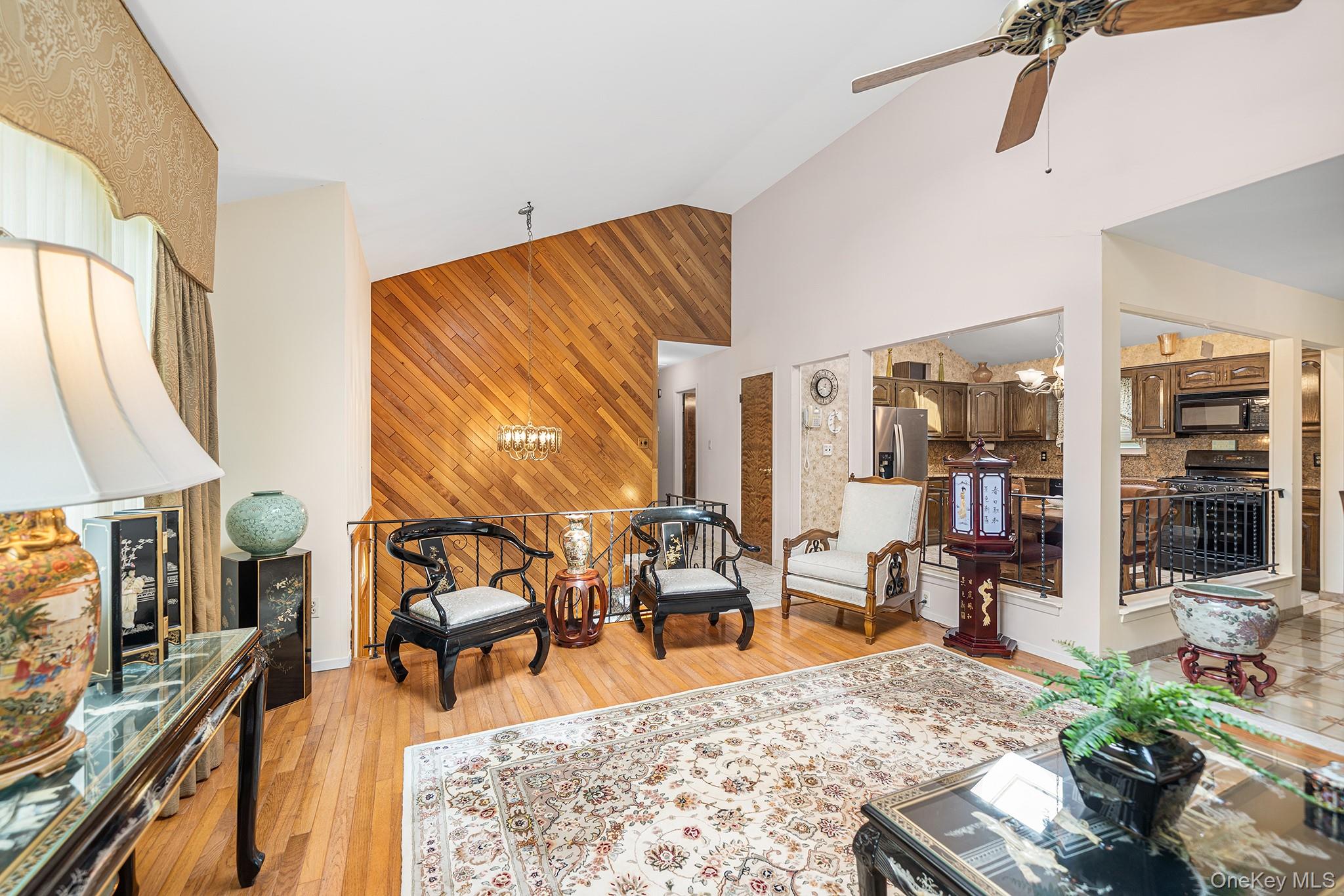 128 N Windhorst Avenue, Bethpage, NY 11714