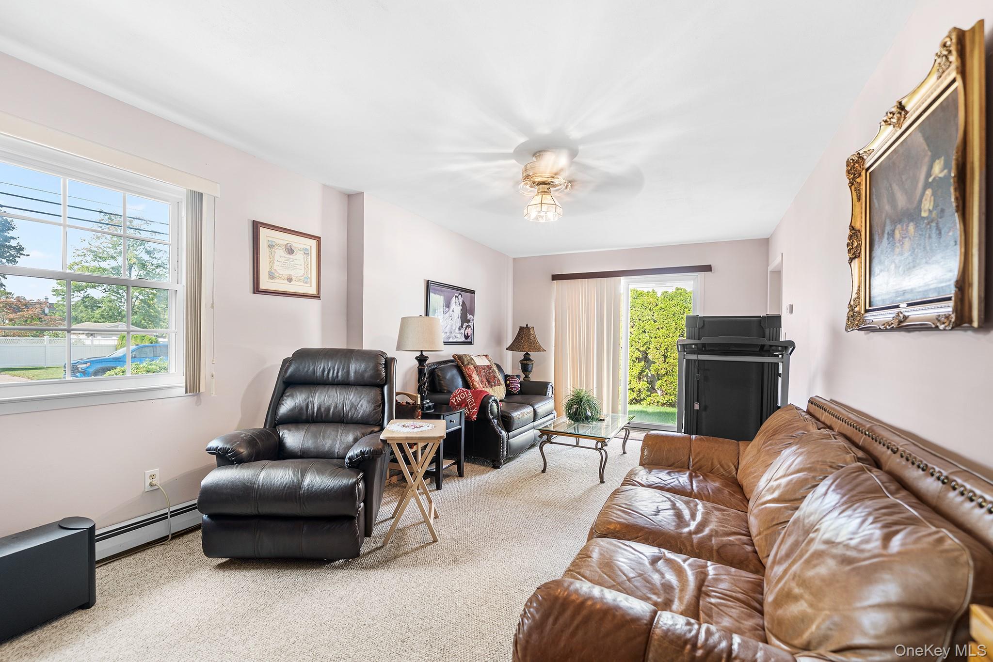 128 N Windhorst Avenue, Bethpage, NY 11714