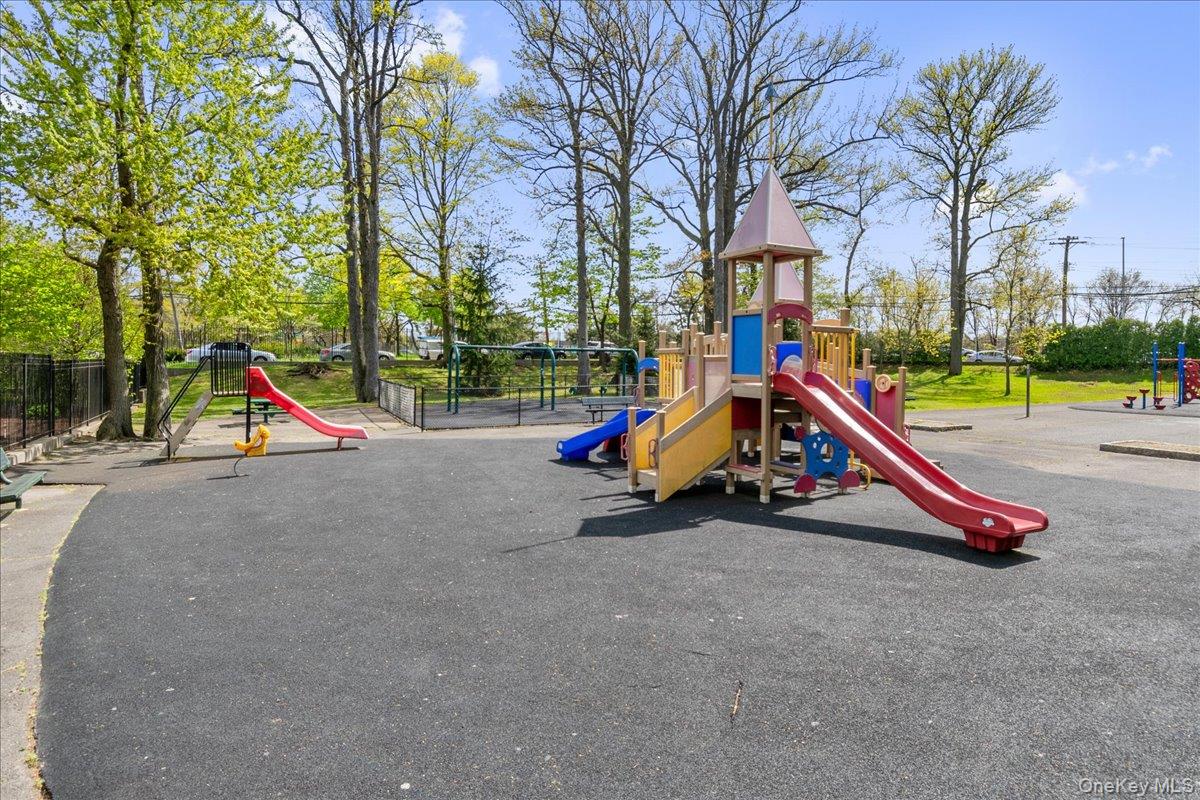 64D Edgewater Park # 64D, Bronx, NY 10465