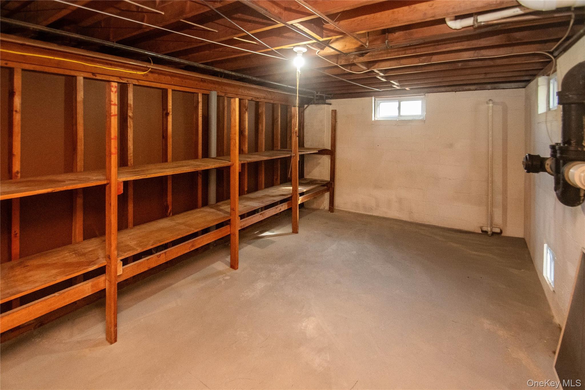 44 Lamb Avenue, Saugerties, NY 12477