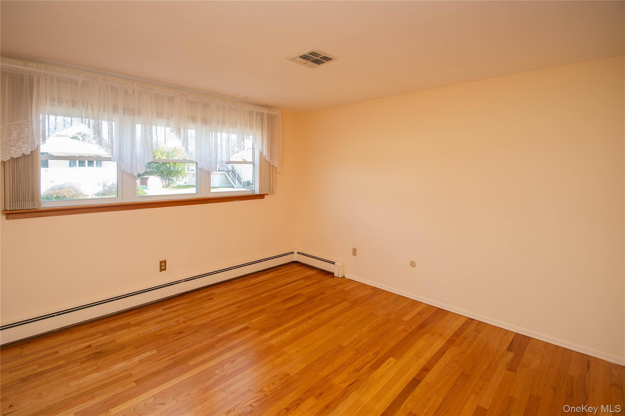 44 Lamb Avenue, Saugerties, NY 12477