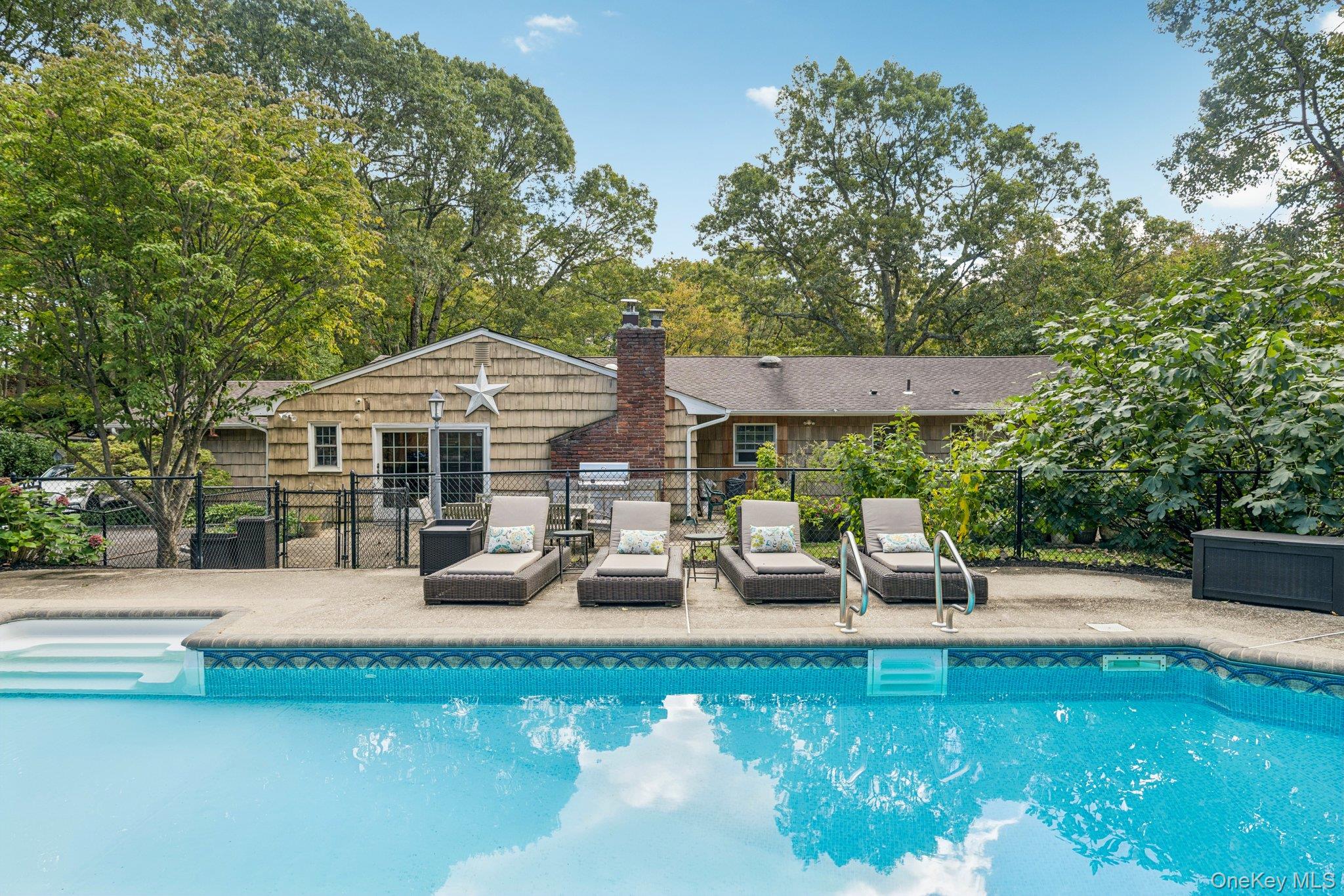 26 Hastings Drive, Northport, NY 11768