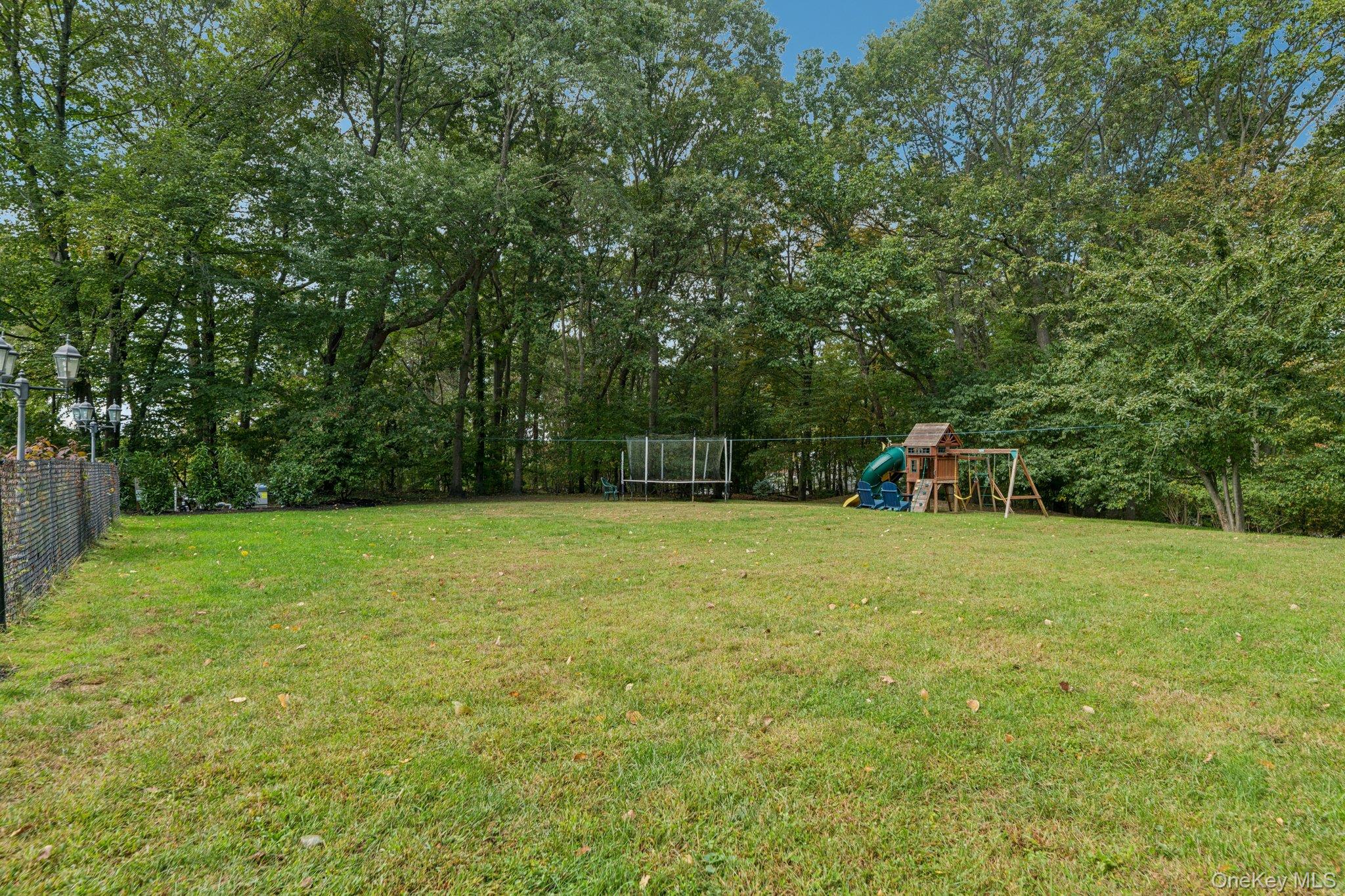 26 Hastings Drive, Northport, NY 11768