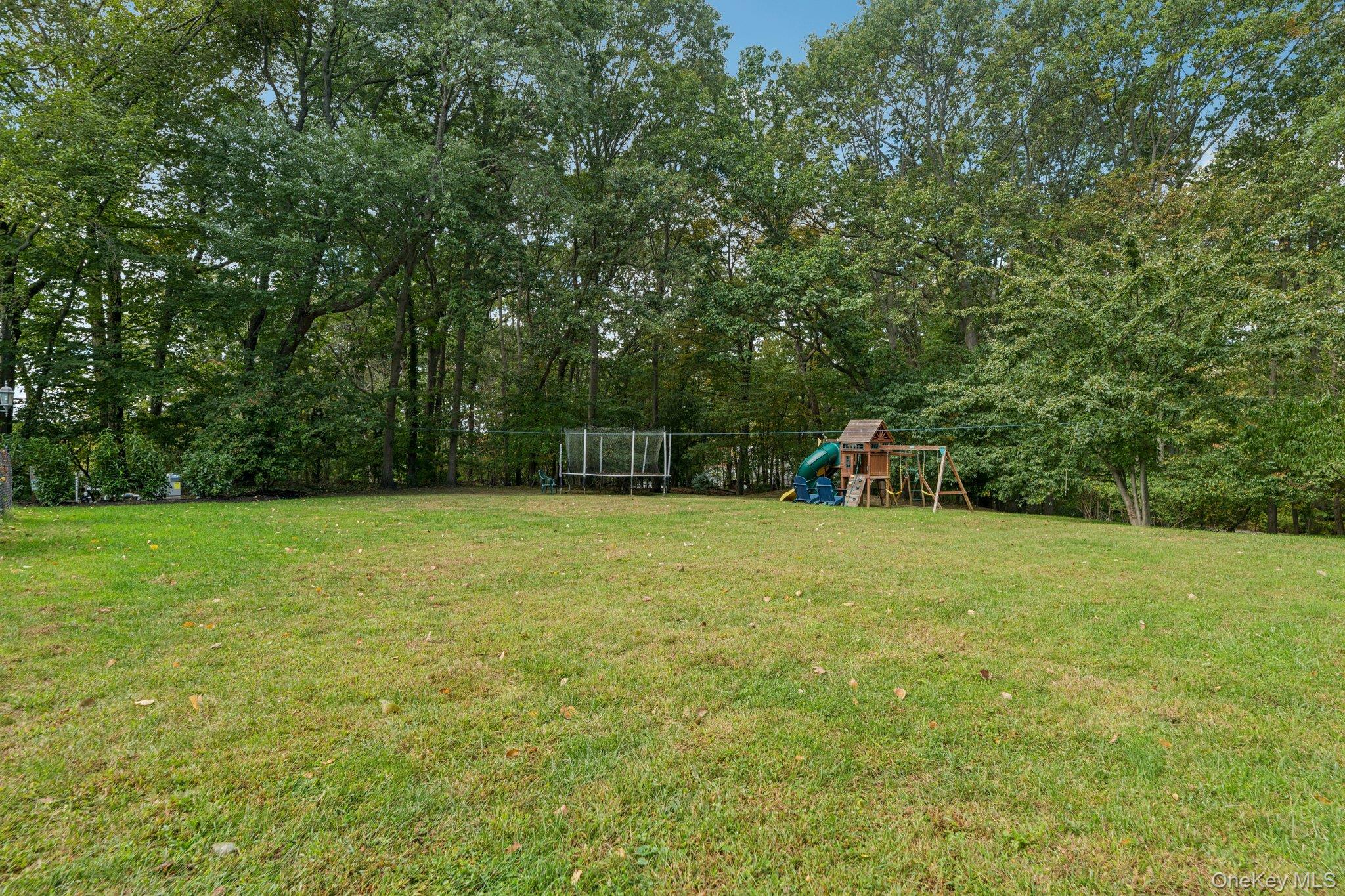 26 Hastings Drive, Northport, NY 11768