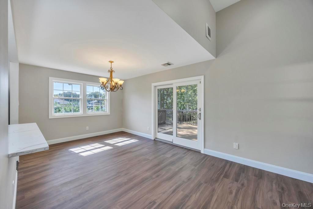 2 Pearl Place, Greenlawn, NY 11740