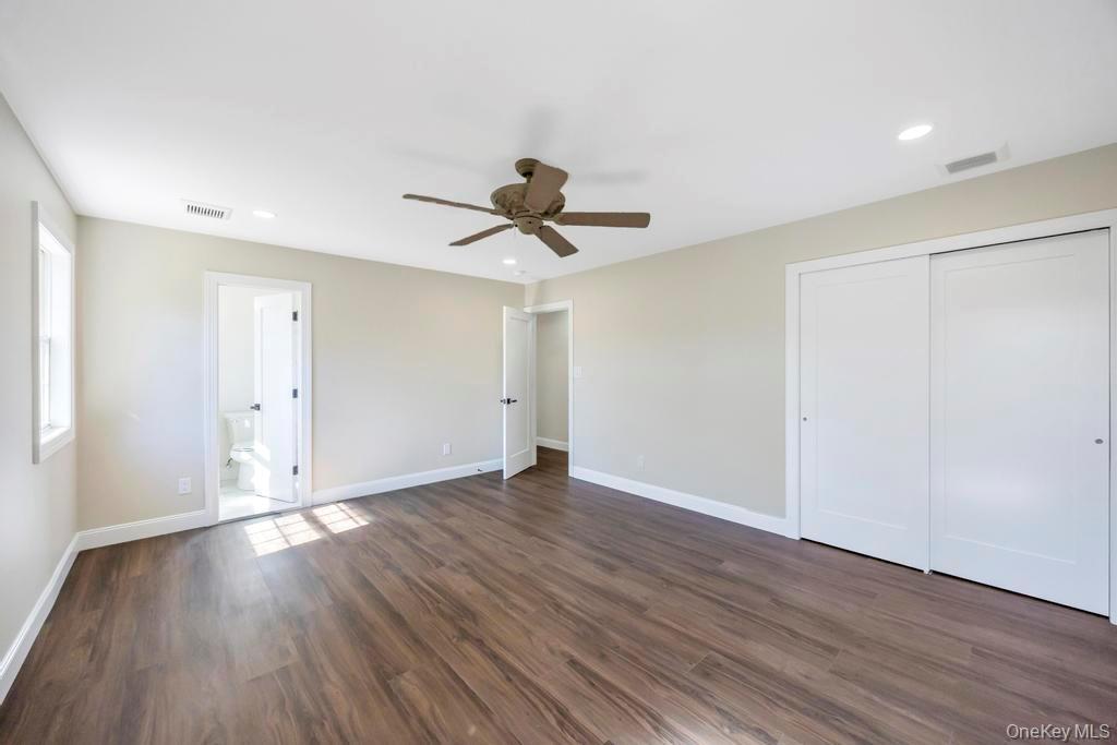 2 Pearl Place, Greenlawn, NY 11740