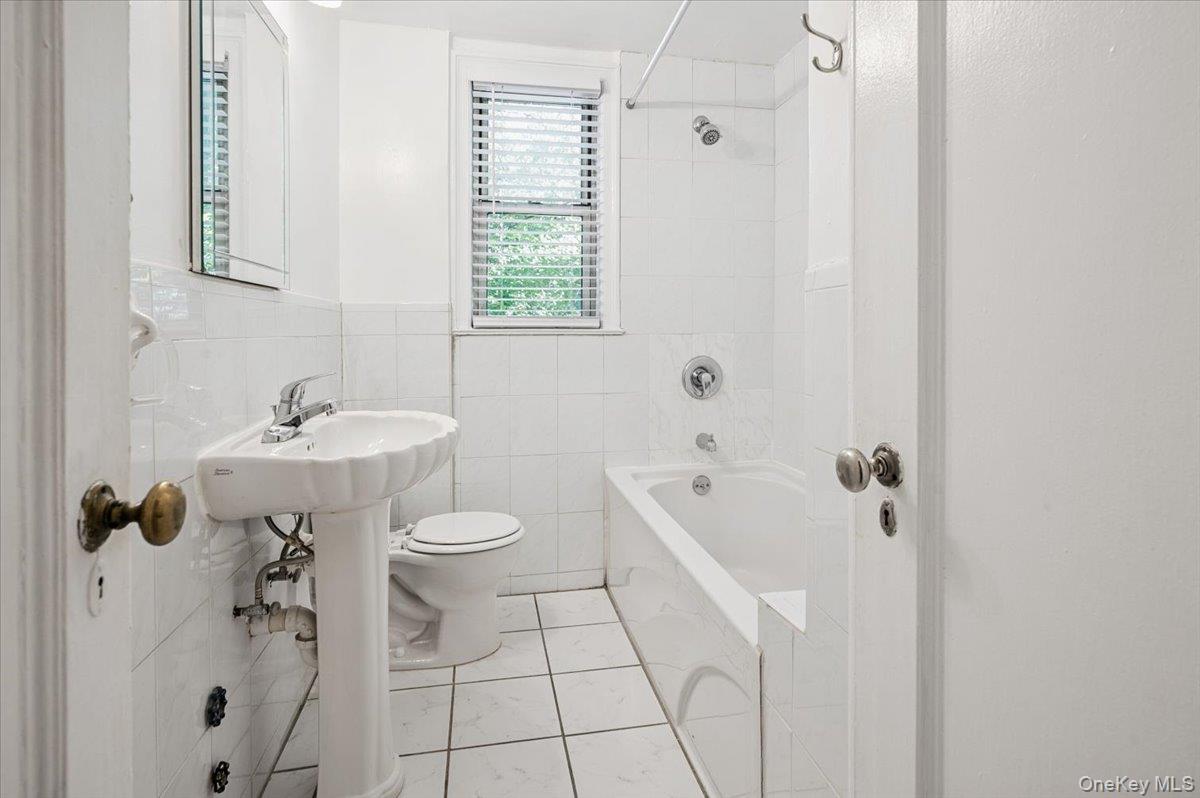 3 Campus Pl # 1C, Scarsdale, NY 10583