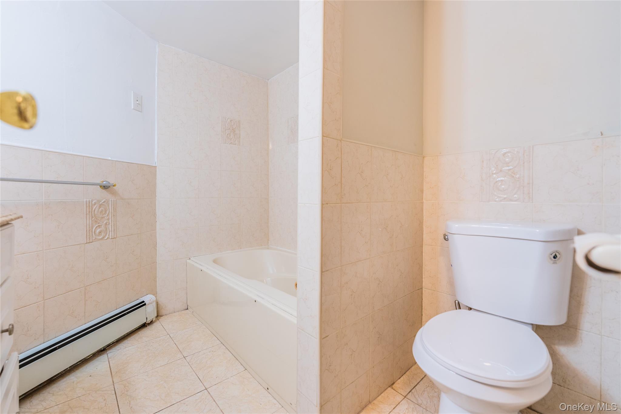 1253 Raymond Road, North Bellmore, NY 11710