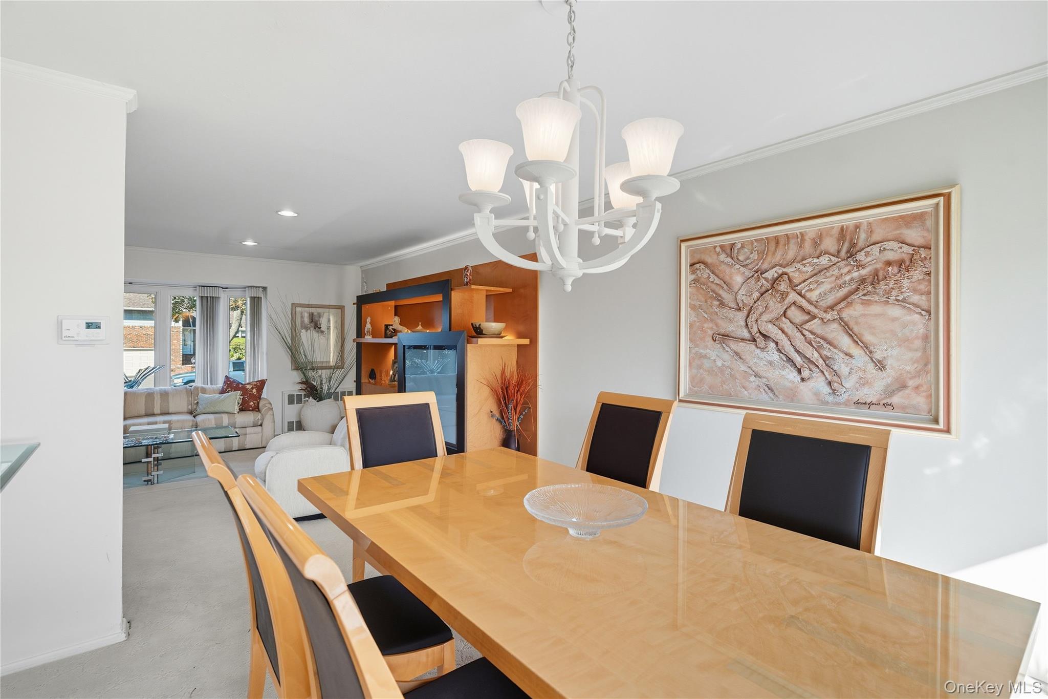 17 Center Drive, Syosset, NY 11791