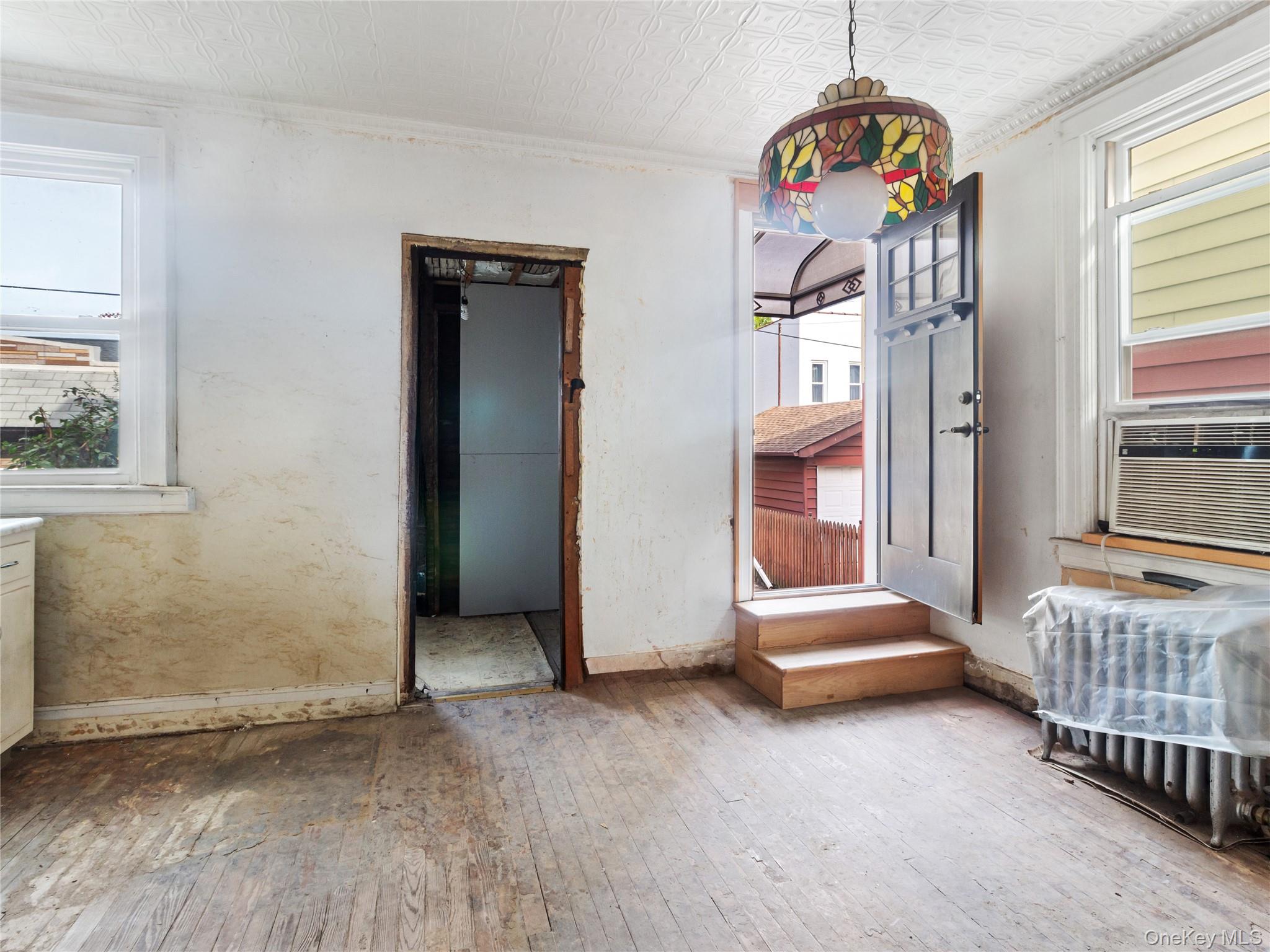 7021 72nd Place, Glendale, NY 11385