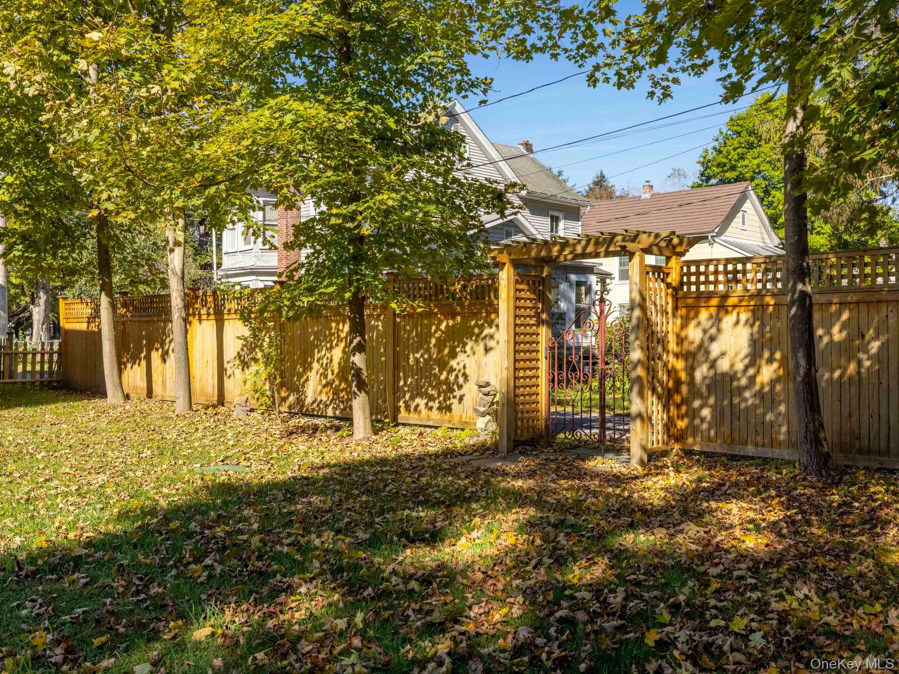 792 Springtown Road, Tillson, NY 12486