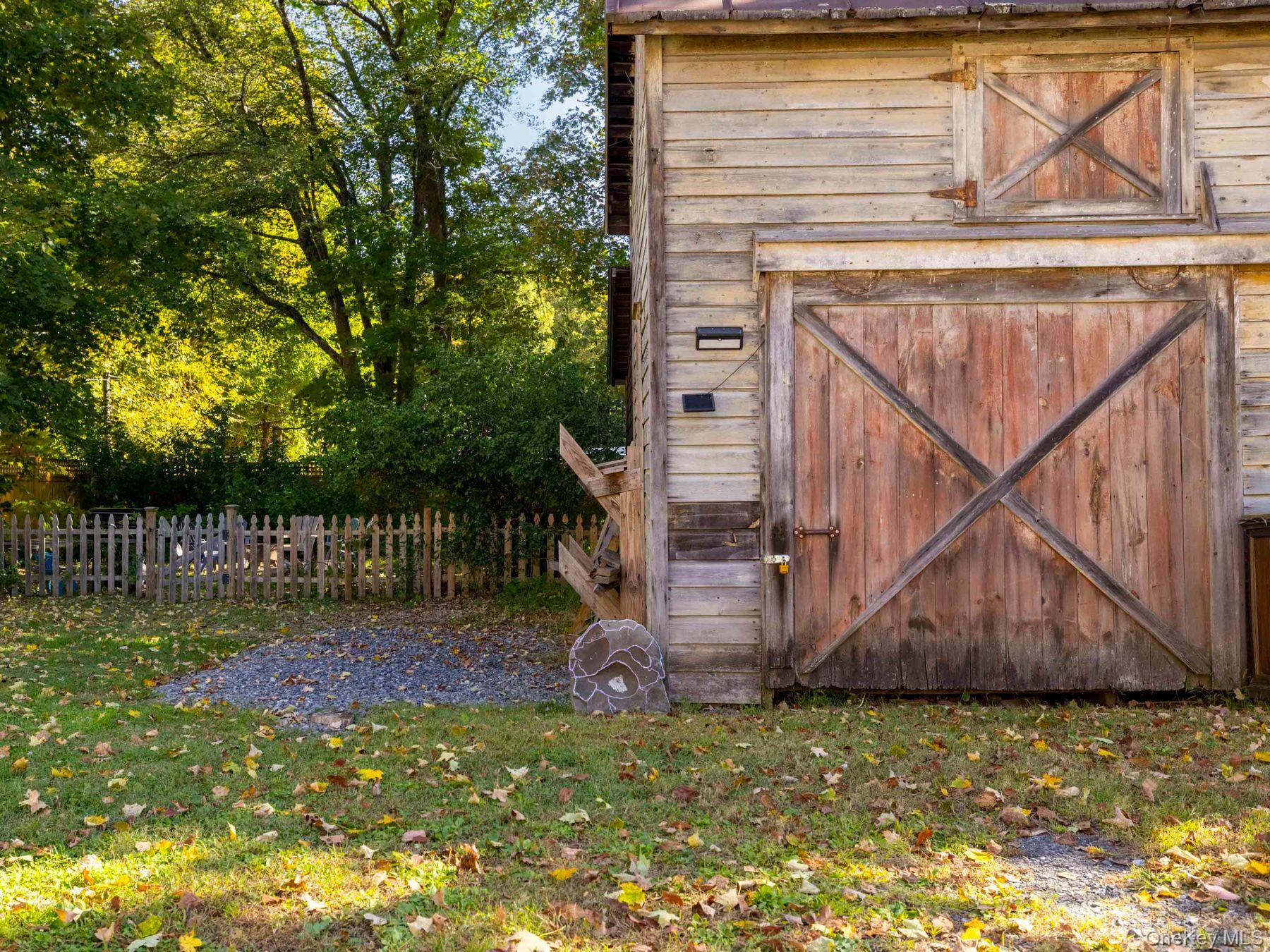 792 Springtown Road, Tillson, NY 12486
