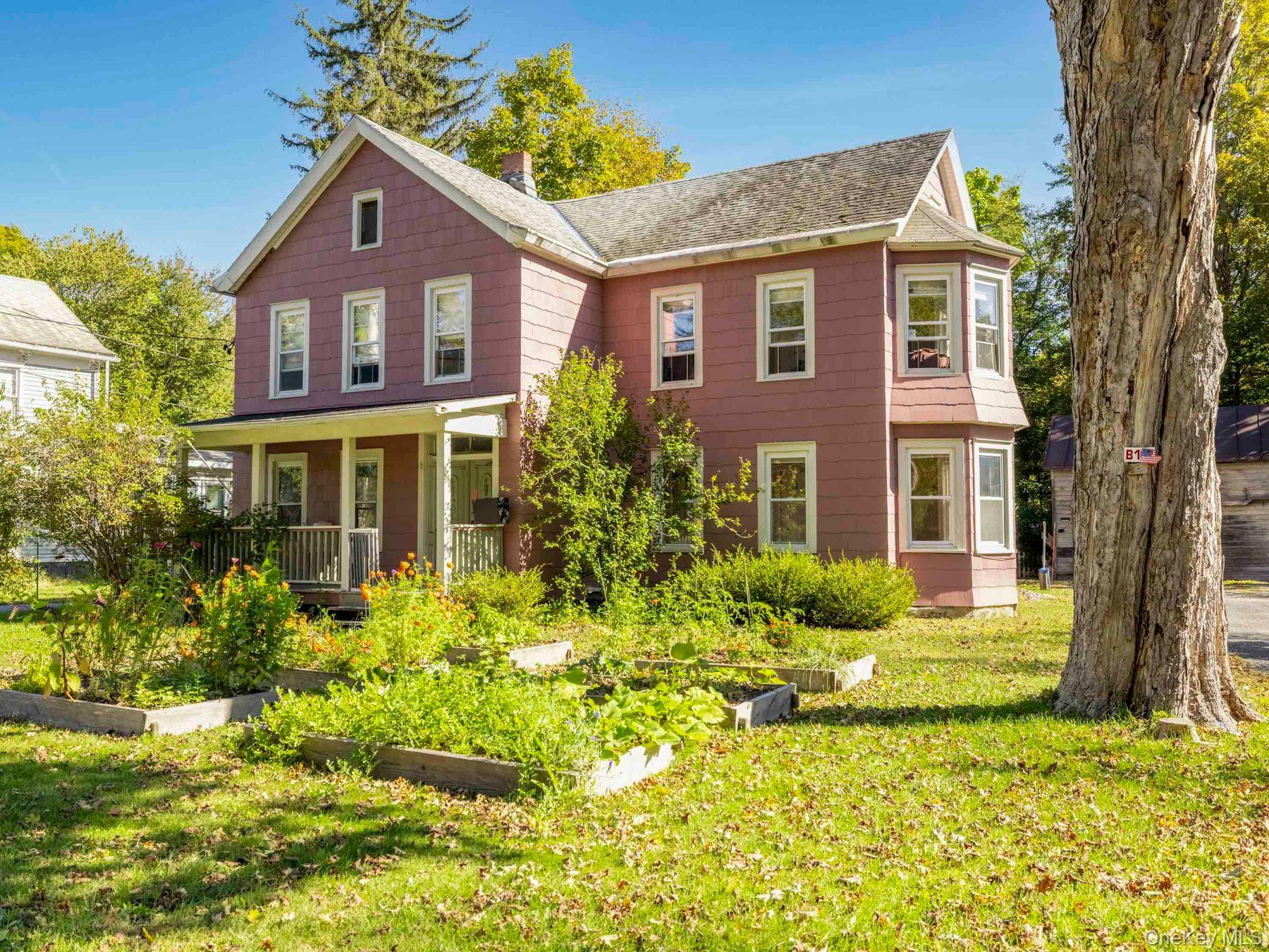792 Springtown Road, Tillson, NY 12486