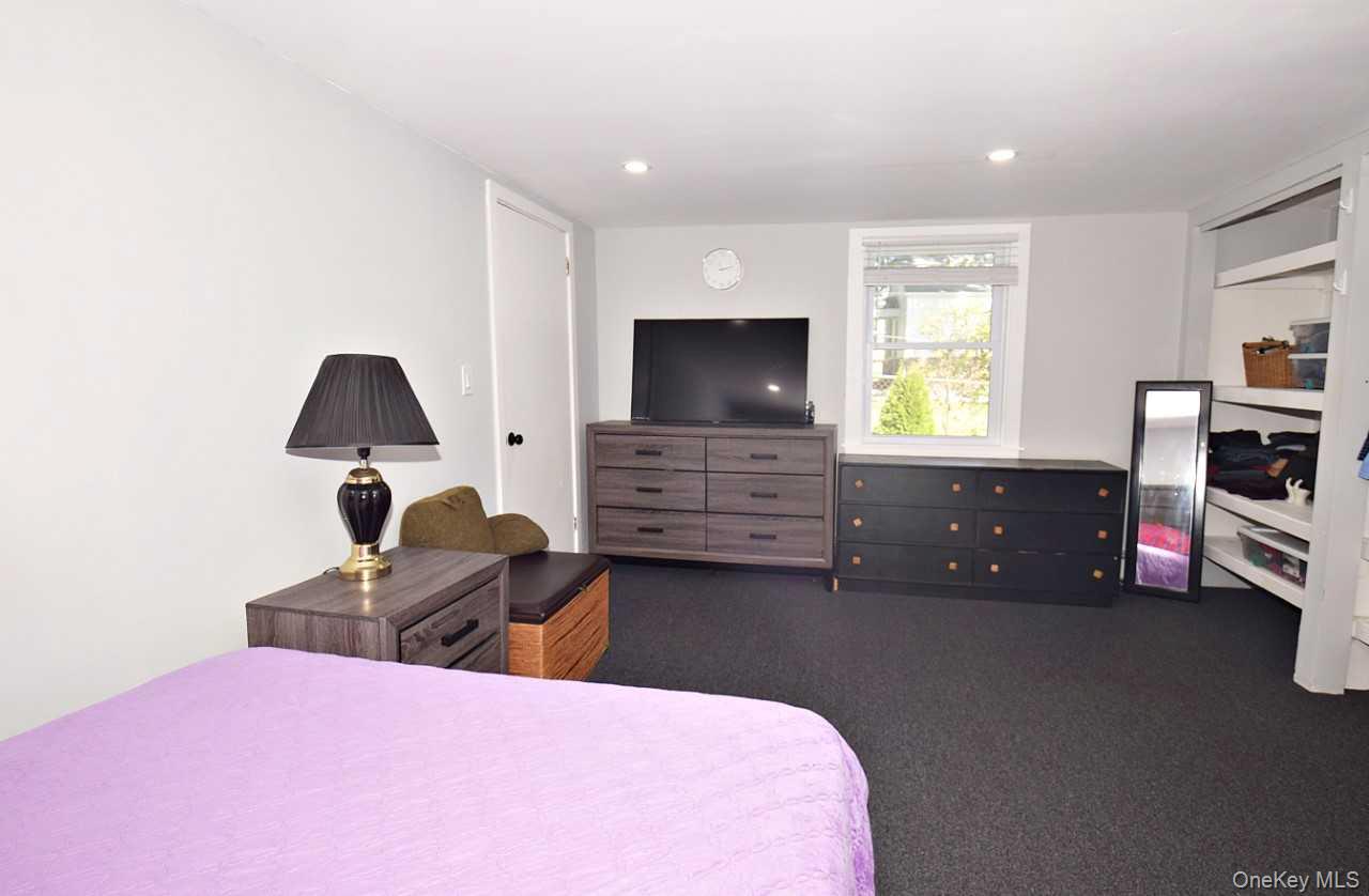 30 3rd Avenue, Huntington Station, NY 11746