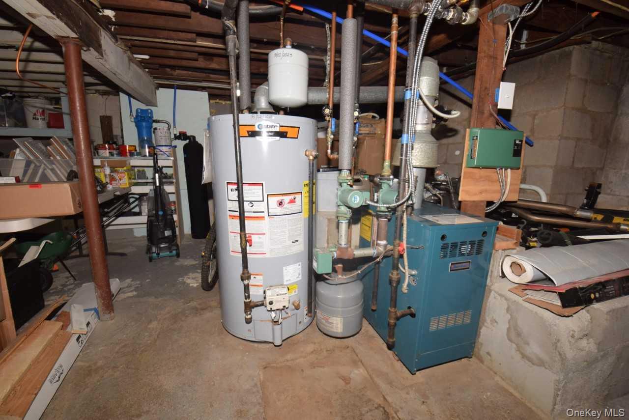 30 3rd Avenue, Huntington Station, NY 11746