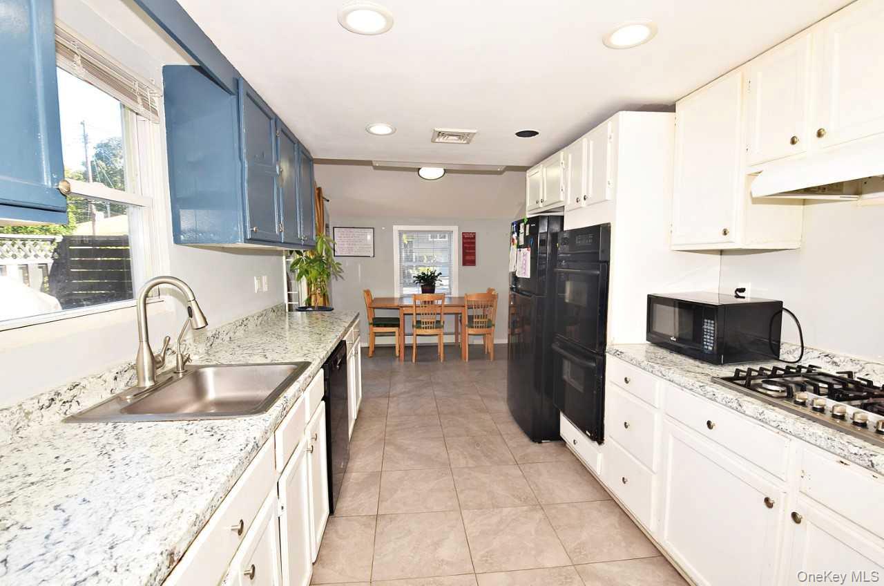 30 3rd Avenue, Huntington Station, NY 11746