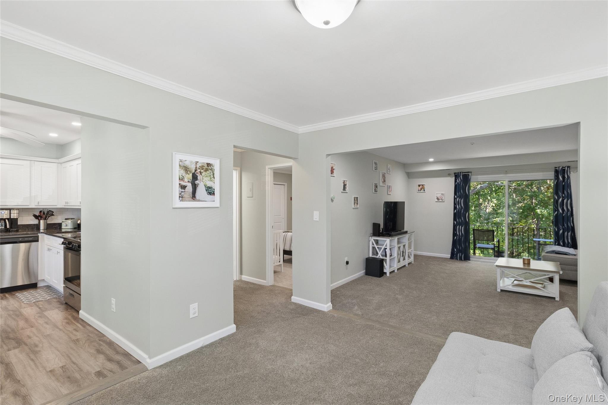 2 Dogwood Ct # 2, Selden, NY 11784