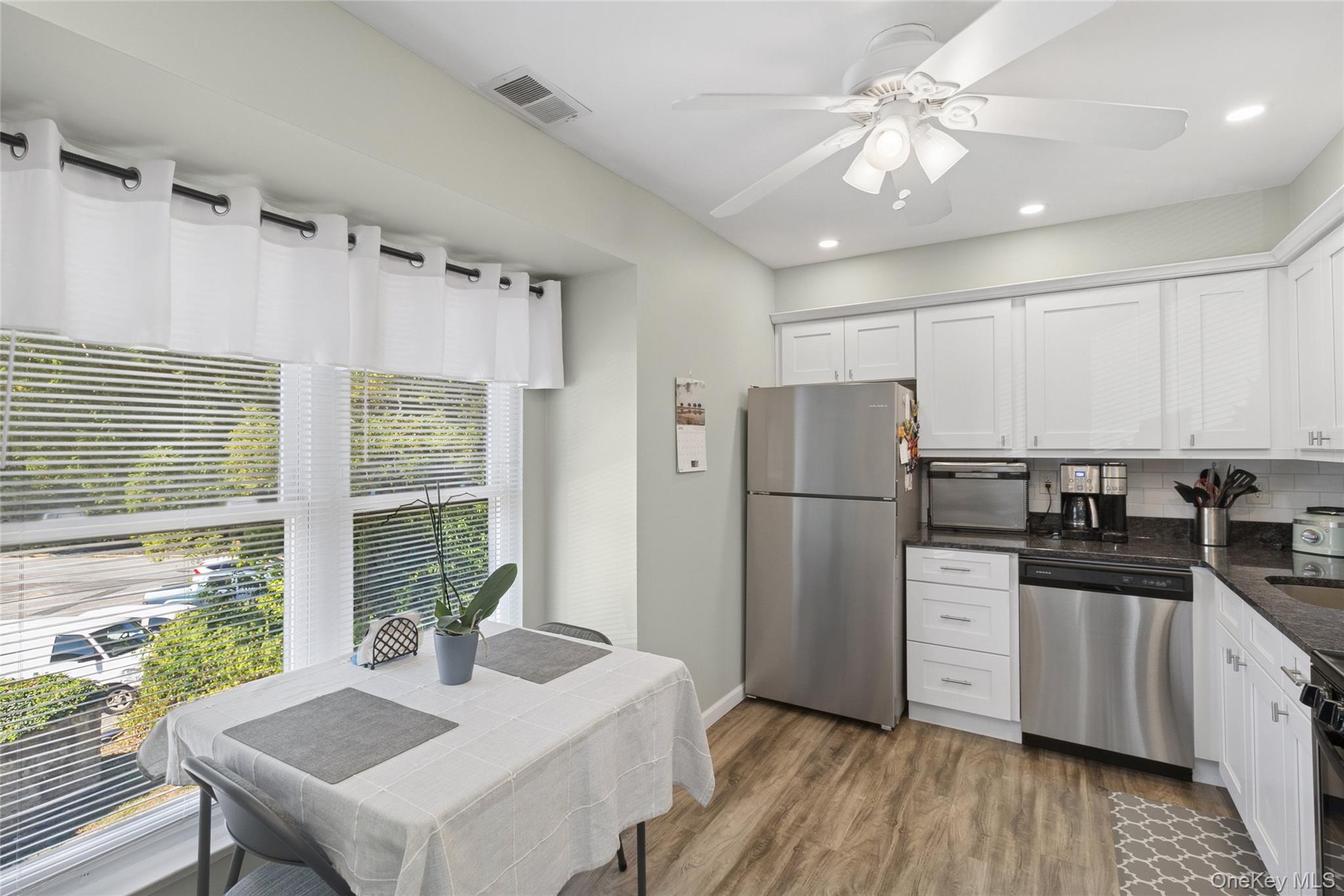 2 Dogwood Ct # 2, Selden, NY 11784