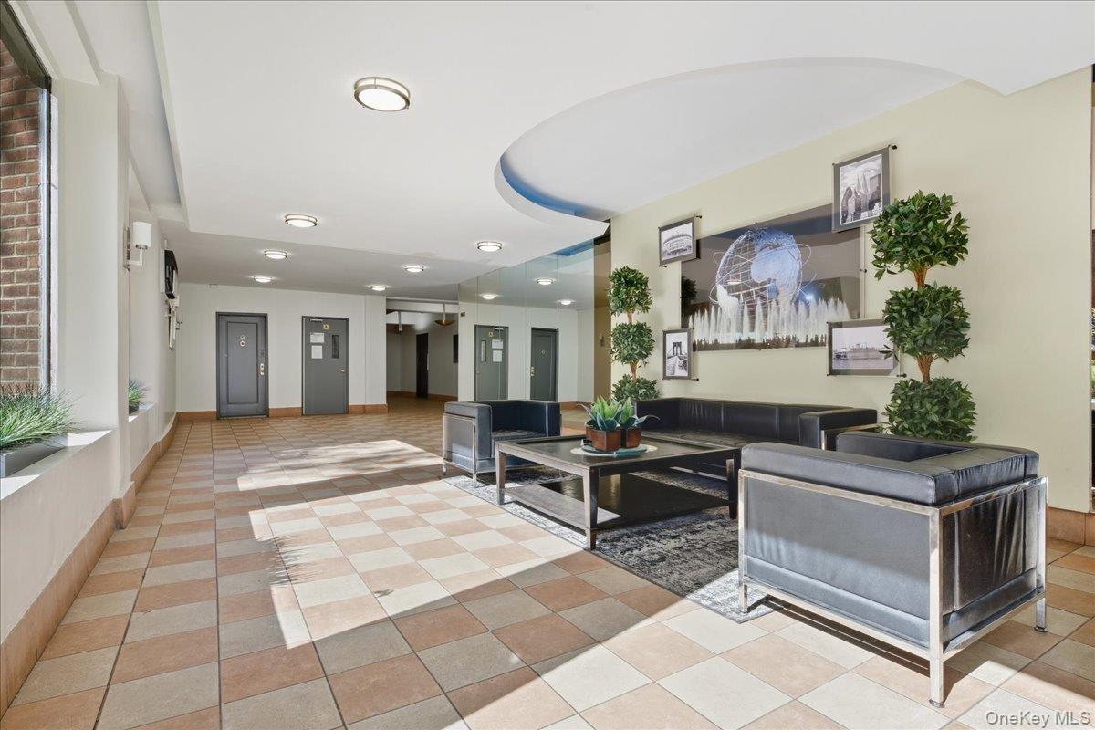 103-25 68th Avenue # 4A, Forest Hills, NY 11375