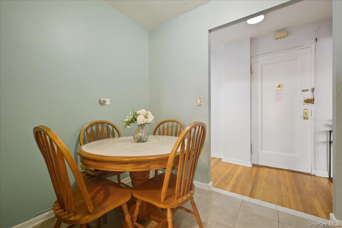 103-25 68th Avenue # 4A, Forest Hills, NY 11375