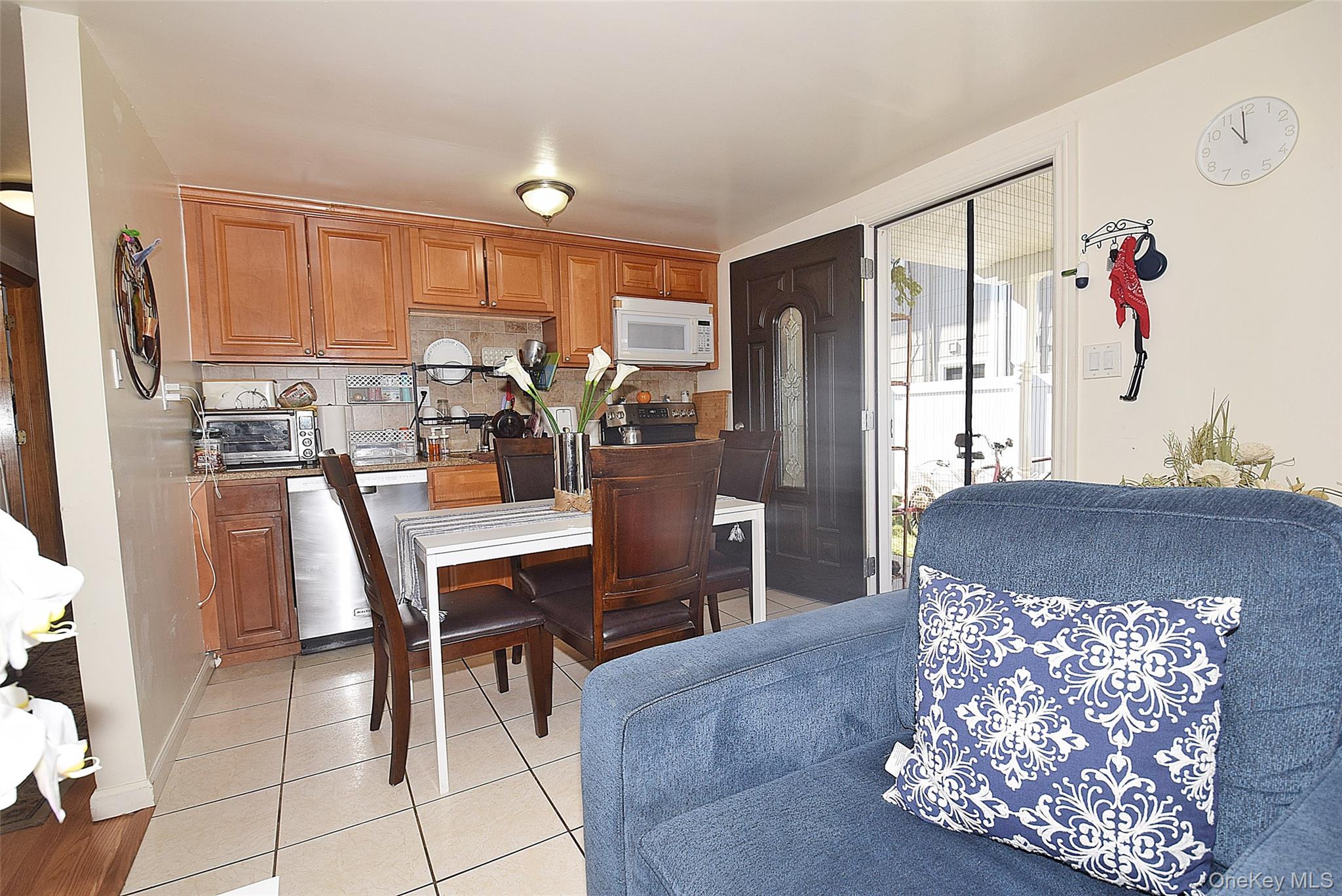 436 Herzel Boulevard, West Babylon, NY 11704