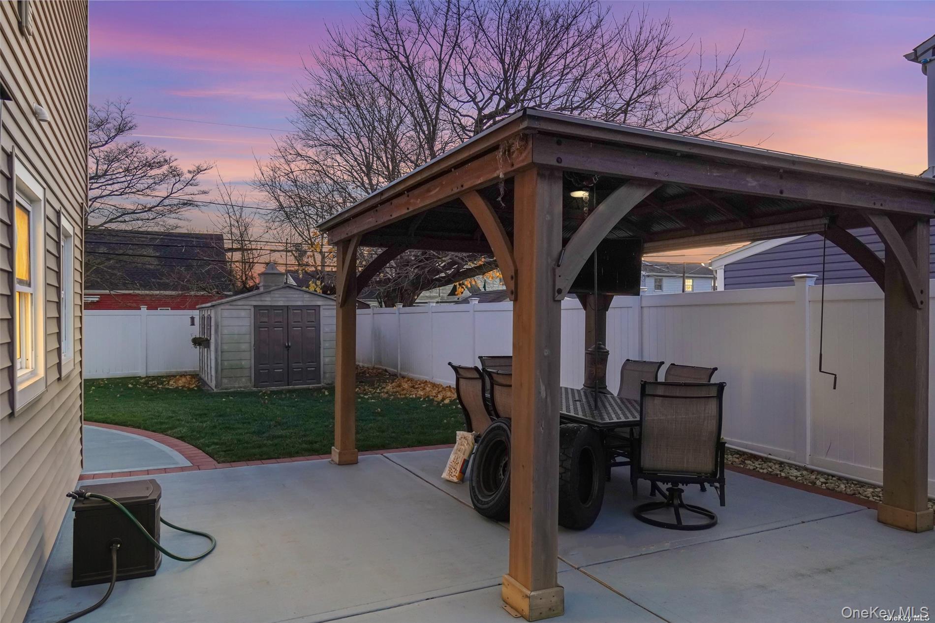 18 Plow Lane, Levittown, NY 11756