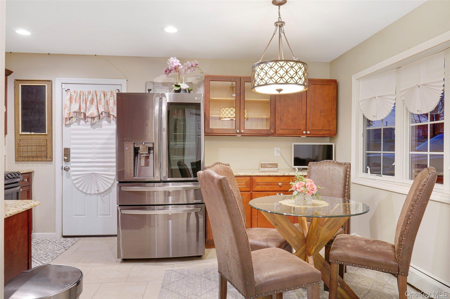 18 Plow Lane, Levittown, NY 11756