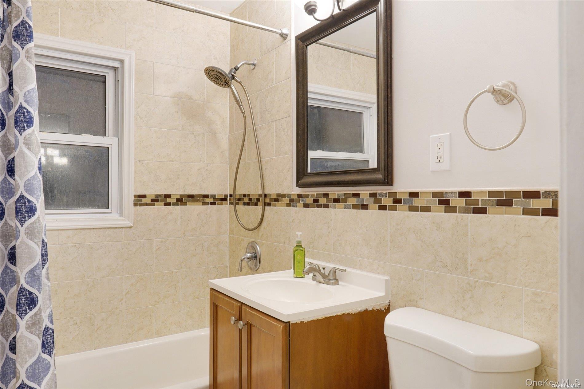 18 Plow Lane, Levittown, NY 11756