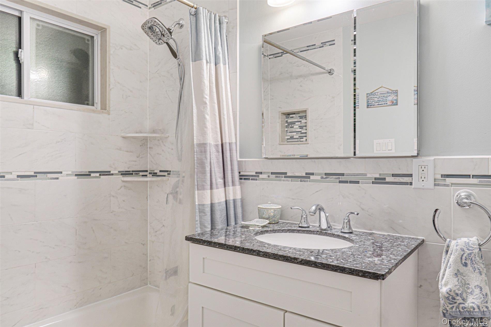 18 Plow Lane, Levittown, NY 11756