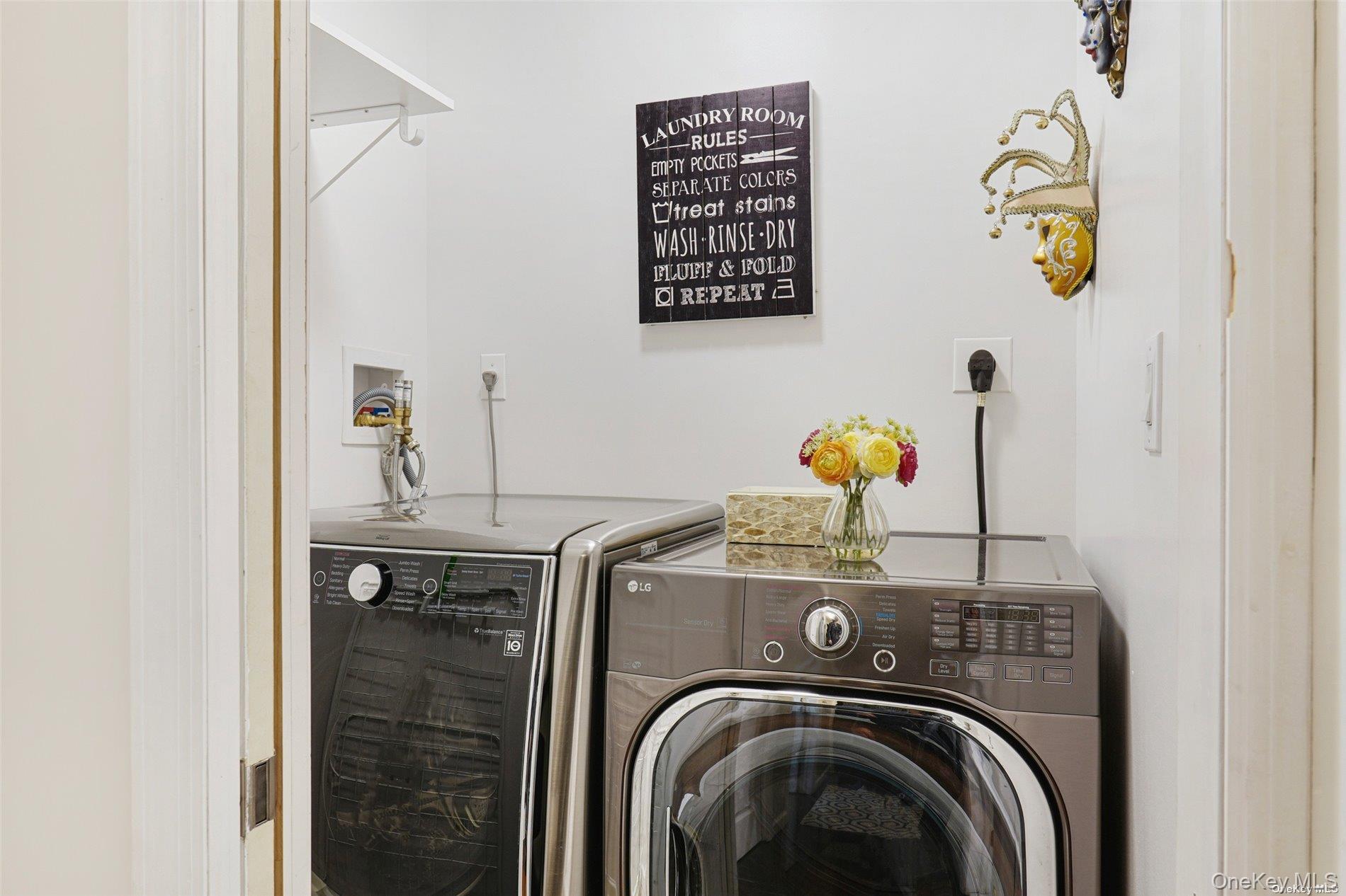 18 Plow Lane, Levittown, NY 11756