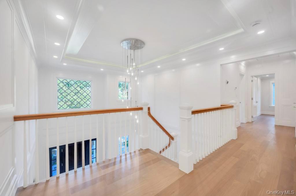 112 Chapel Road, Manhasset, NY 11030