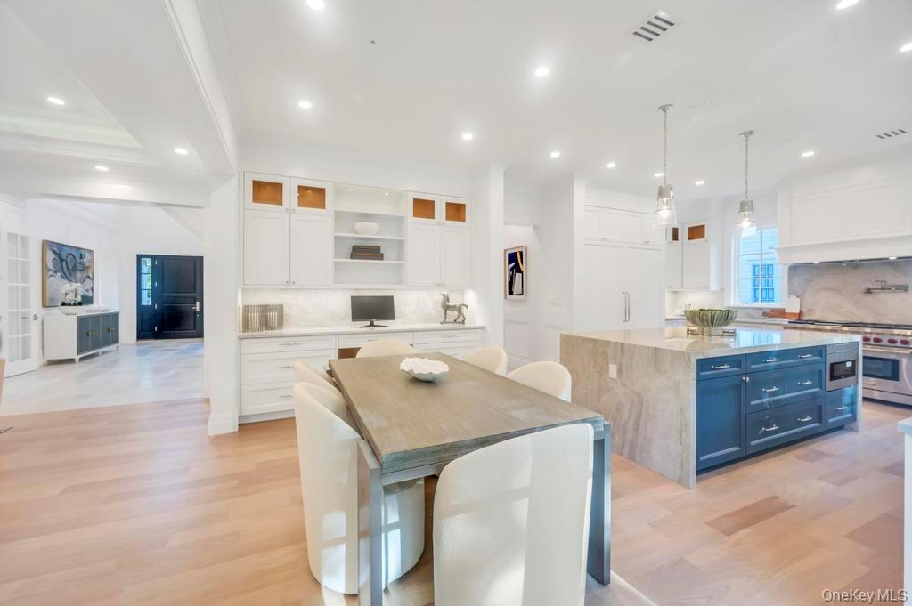 112 Chapel Road, Manhasset, NY 11030