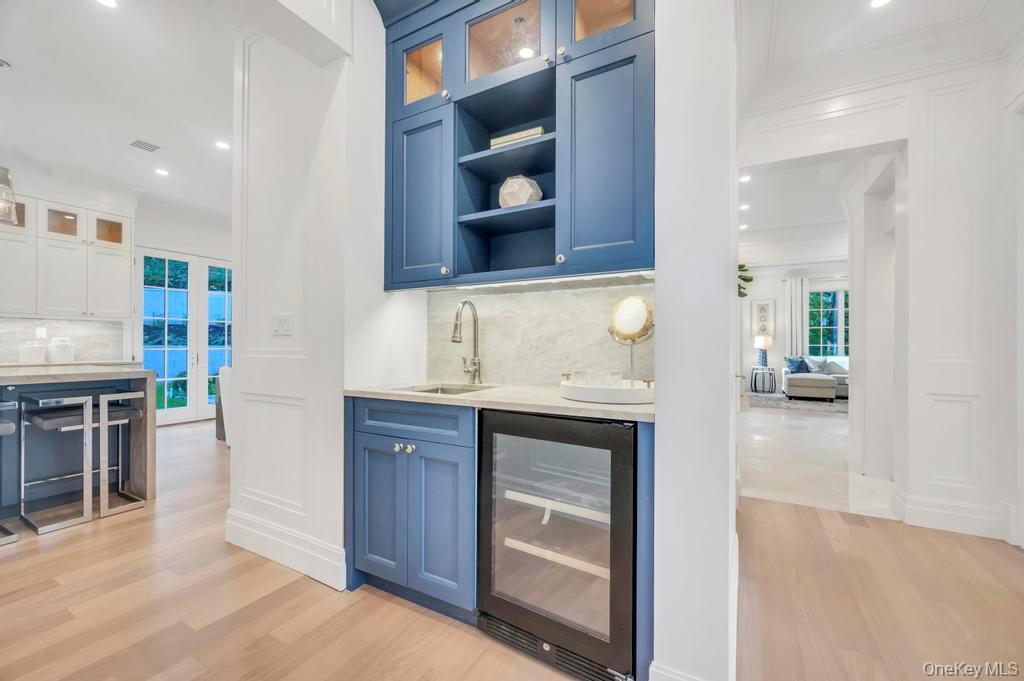 112 Chapel Road, Manhasset, NY 11030