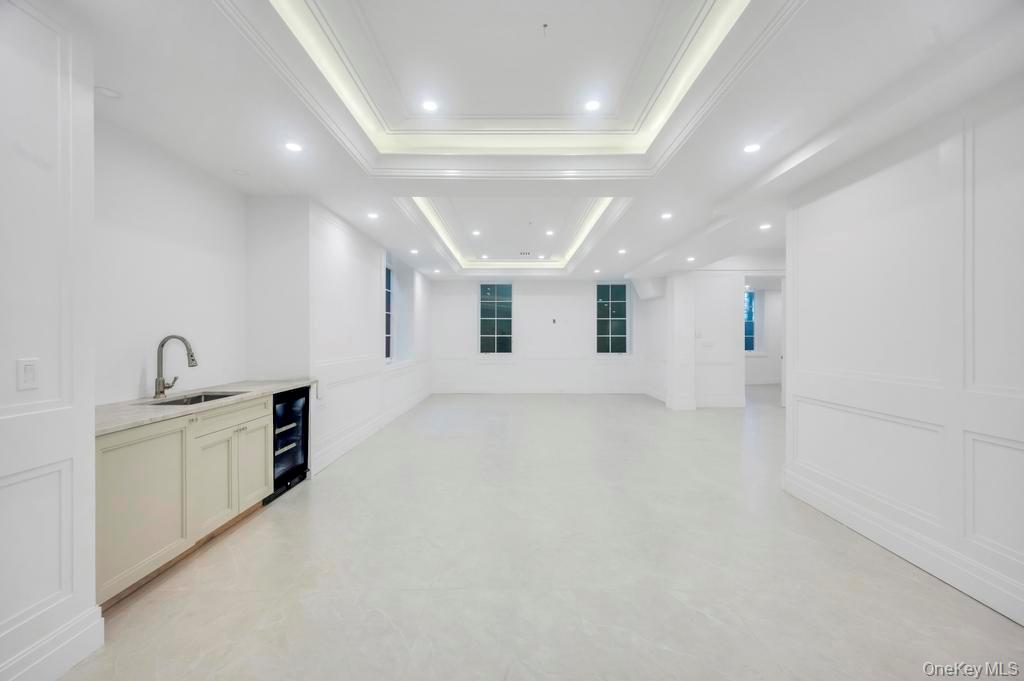 112 Chapel Road, Manhasset, NY 11030