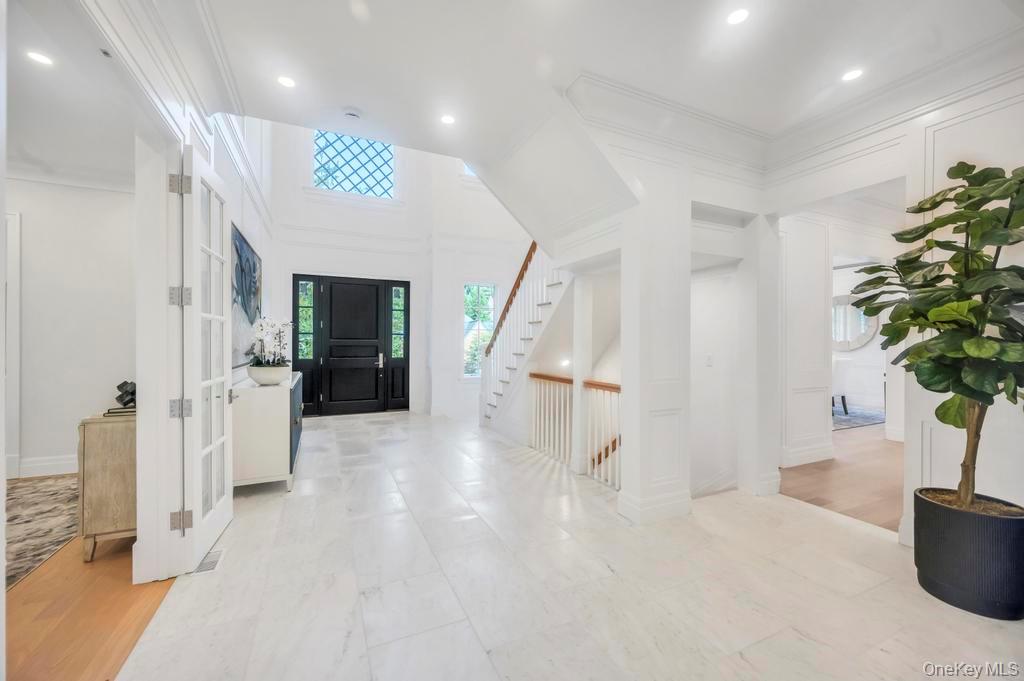 112 Chapel Road, Manhasset, NY 11030