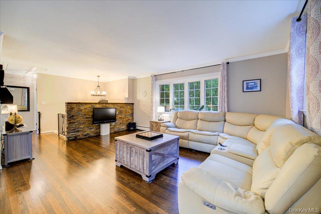 20 Jeffrey Court, Carmel, NY 10512