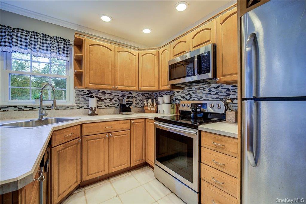 20 Jeffrey Court, Carmel, NY 10512