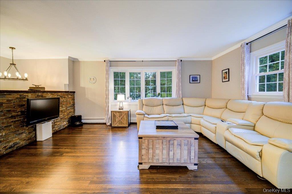 20 Jeffrey Court, Carmel, NY 10512