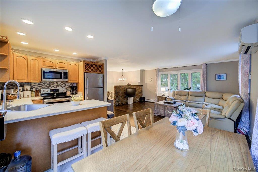 20 Jeffrey Court, Carmel, NY 10512